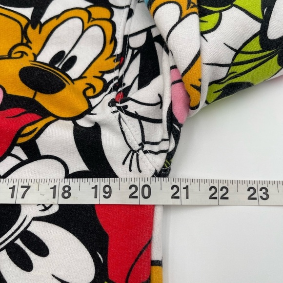 Disney Mickey & Friends Crewneck Sweatshirt Juinors Size Medium 7-9 AOP - Picture 9 of 12